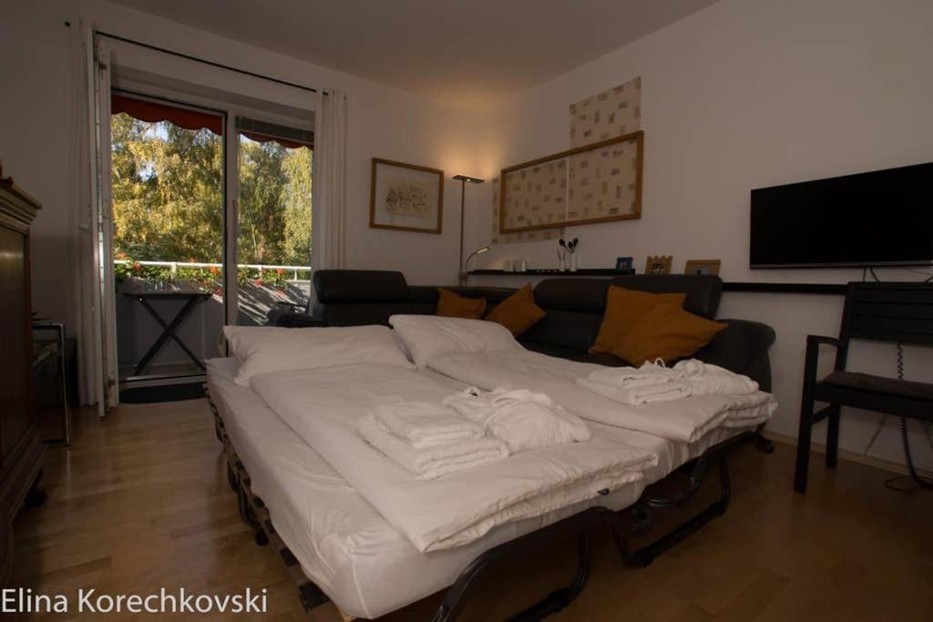 Bahnhofsnahe, Ruhige Und Sonnige 2 Zimmerwohnung Im Dichterviertel Вісбаден Екстер'єр фото