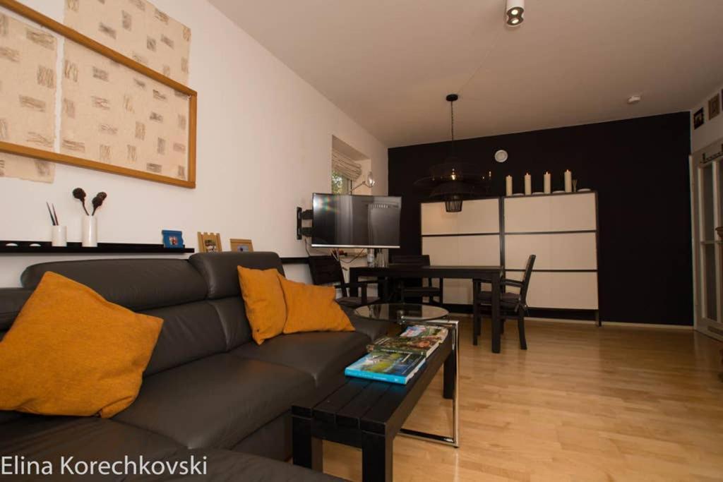 Bahnhofsnahe, Ruhige Und Sonnige 2 Zimmerwohnung Im Dichterviertel Вісбаден Екстер'єр фото