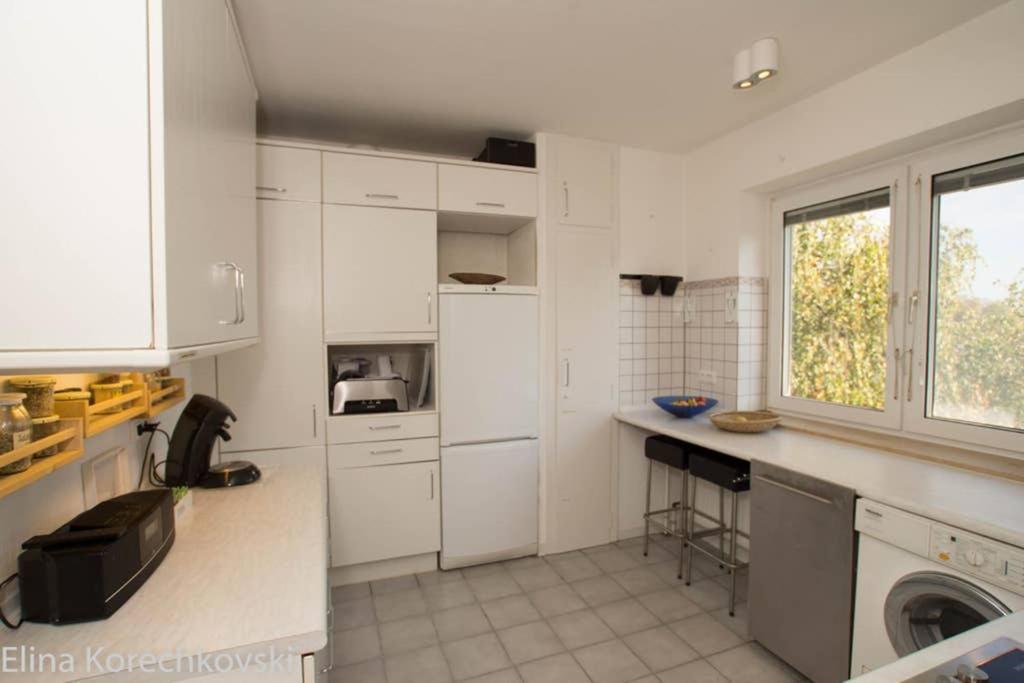 Bahnhofsnahe, Ruhige Und Sonnige 2 Zimmerwohnung Im Dichterviertel Вісбаден Екстер'єр фото